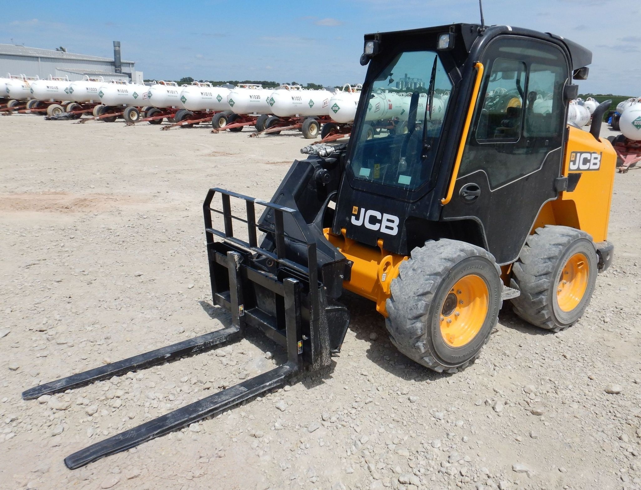 2022 JCB 3TS-8W Teleskid Skid Steer Loader