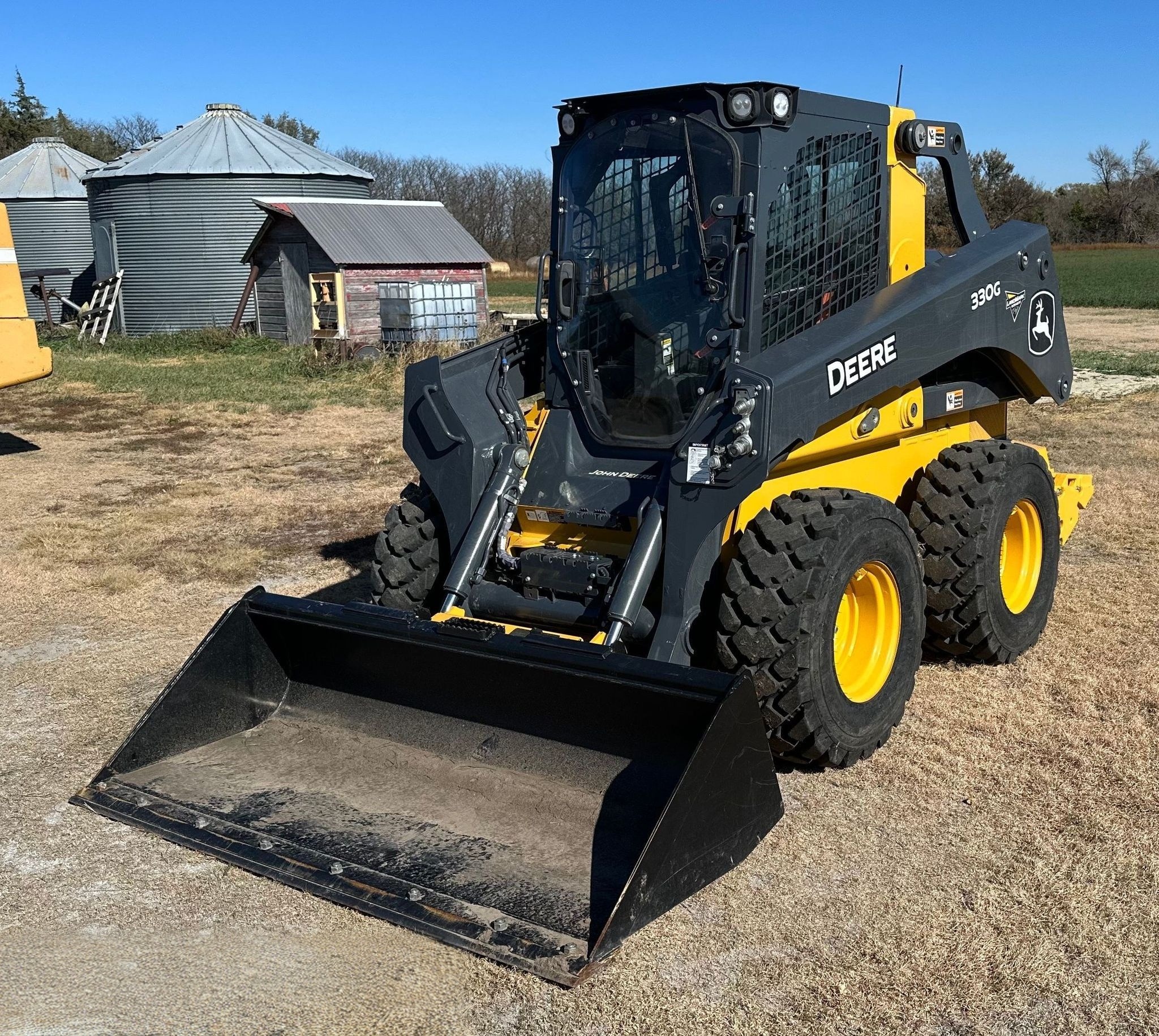 2022 John Deere 330G Skid Steer Loader