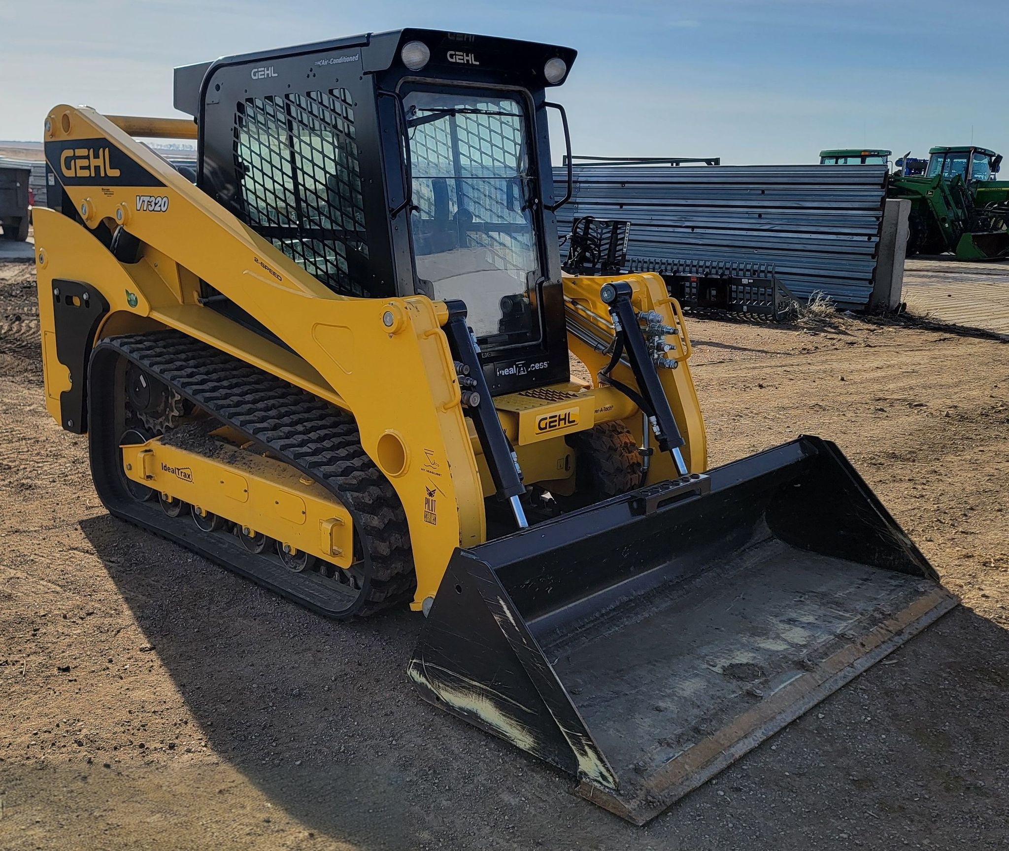 2022 Gehl VT320 Tracked Skid Steer Loader