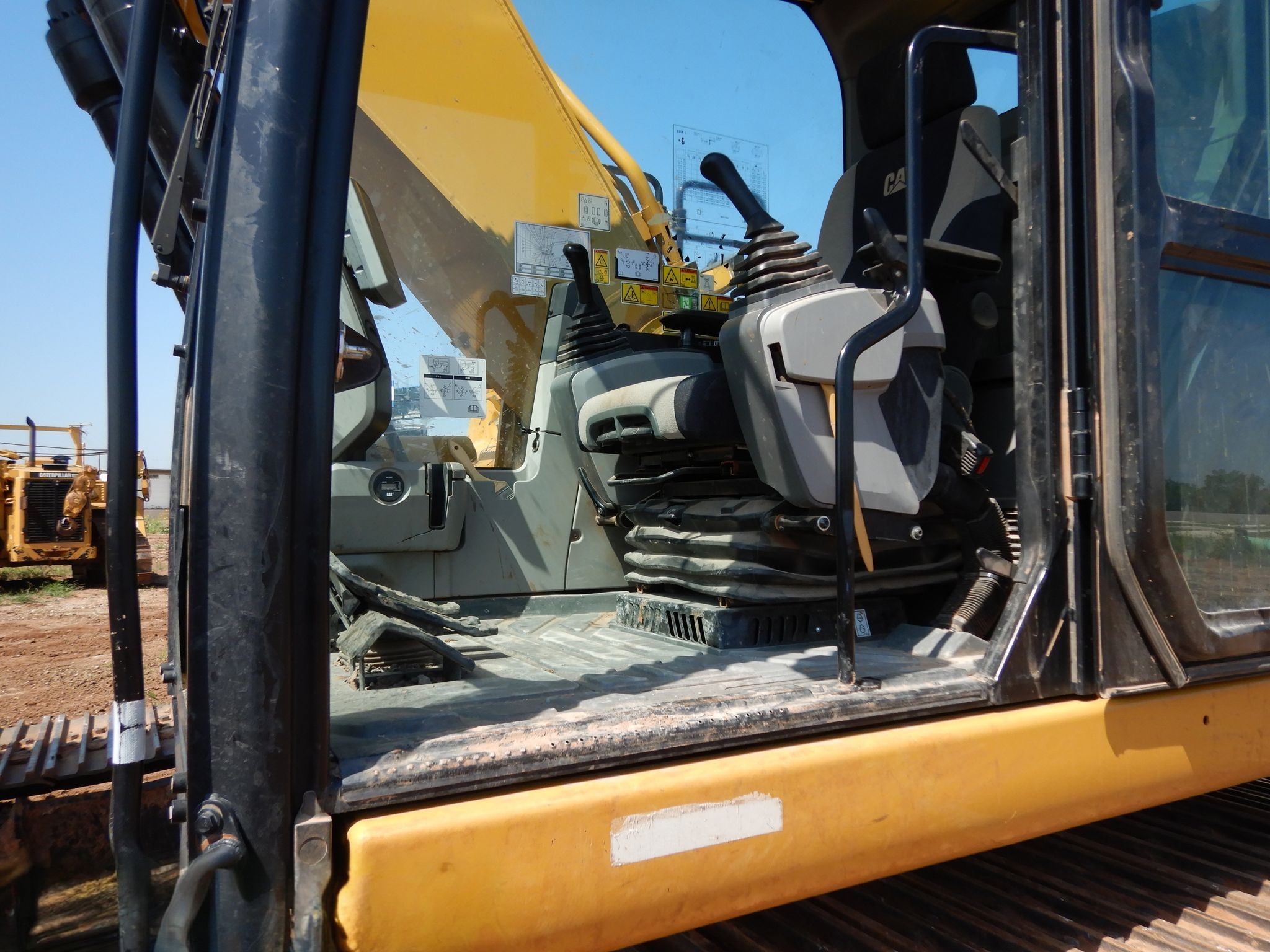 2019 Caterpillar 330FL Excavator