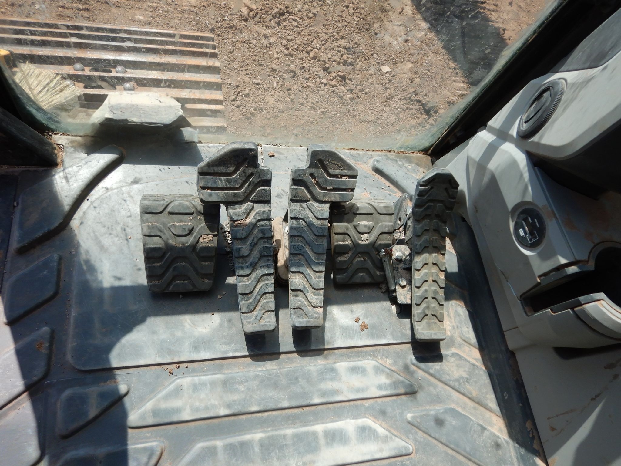 2019 Caterpillar 330FL Excavator