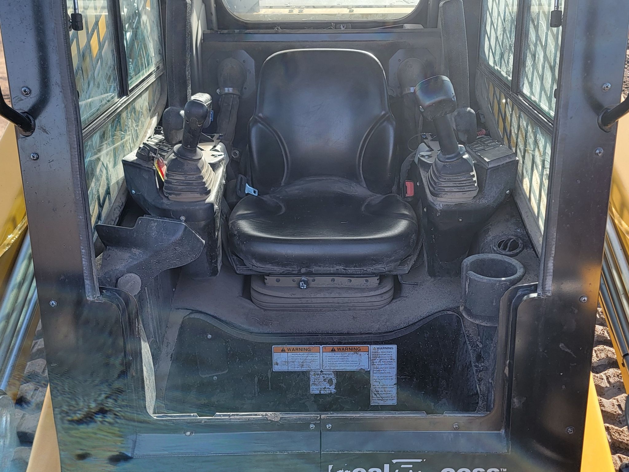 2022 Gehl VT320 Tracked Skid Steer Loader