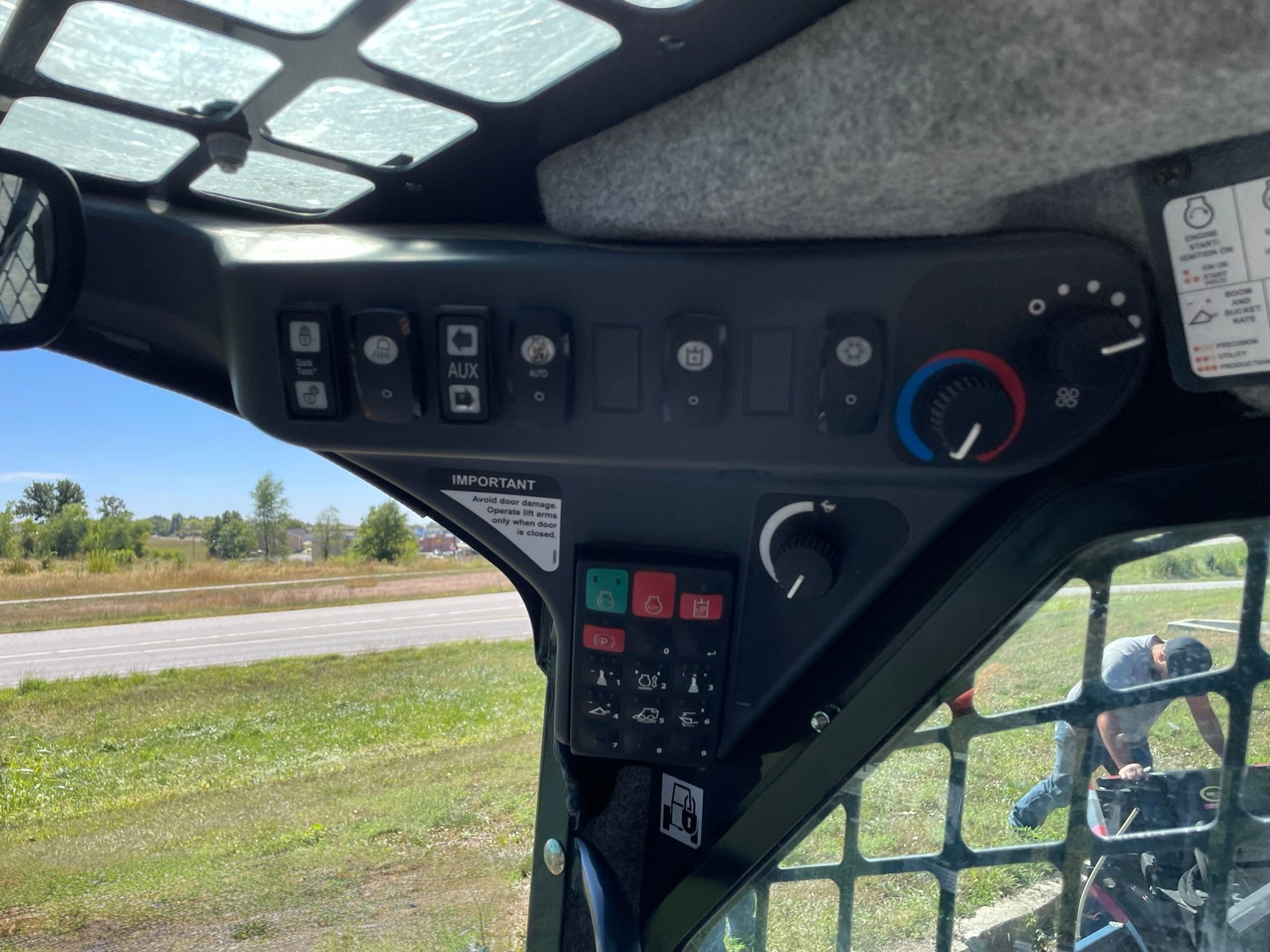 2022 John Deere 325G Tracked Skid Steer Loader