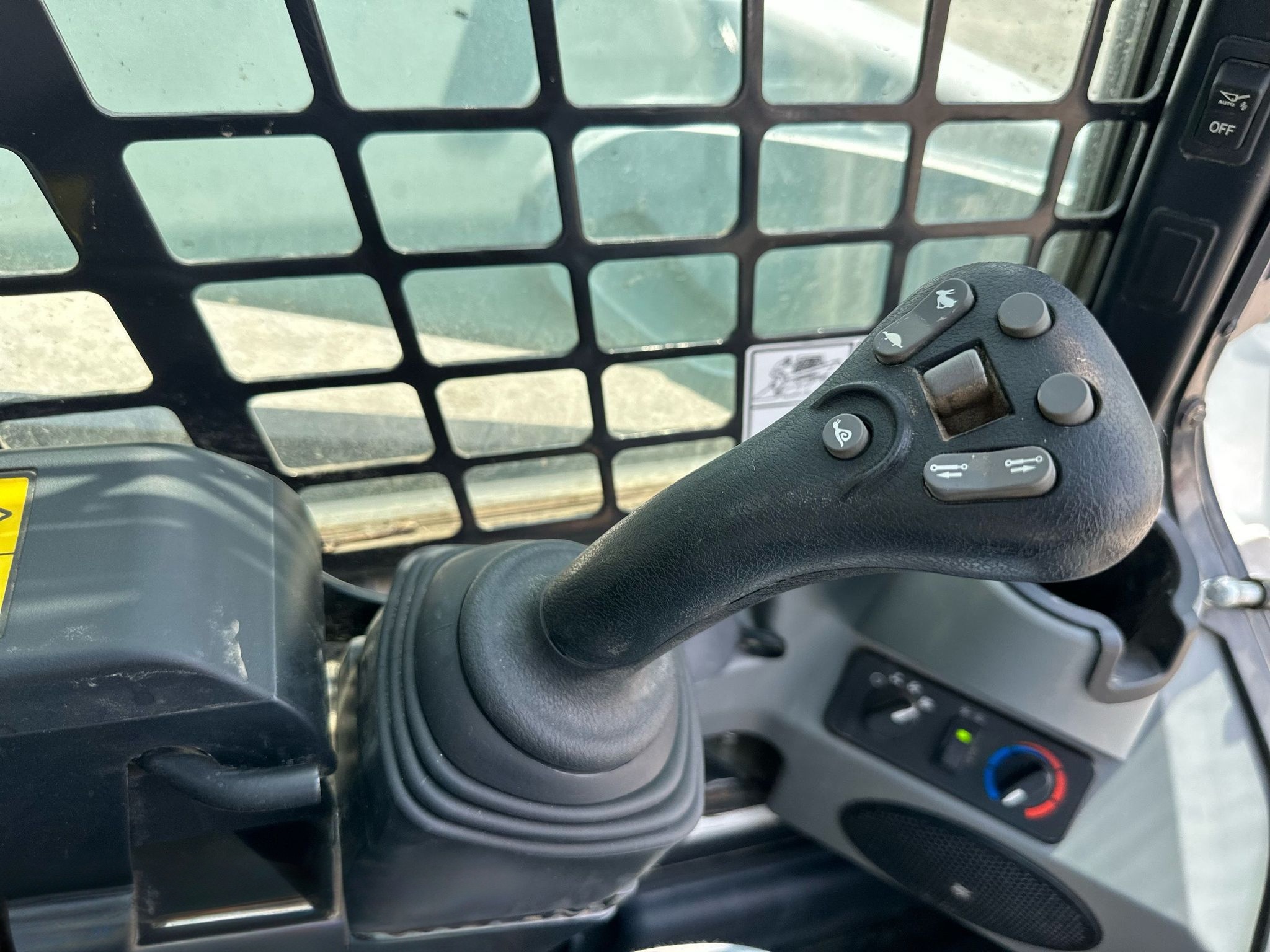 2022 Bobcat T595 Tracked Skid Steer Loader