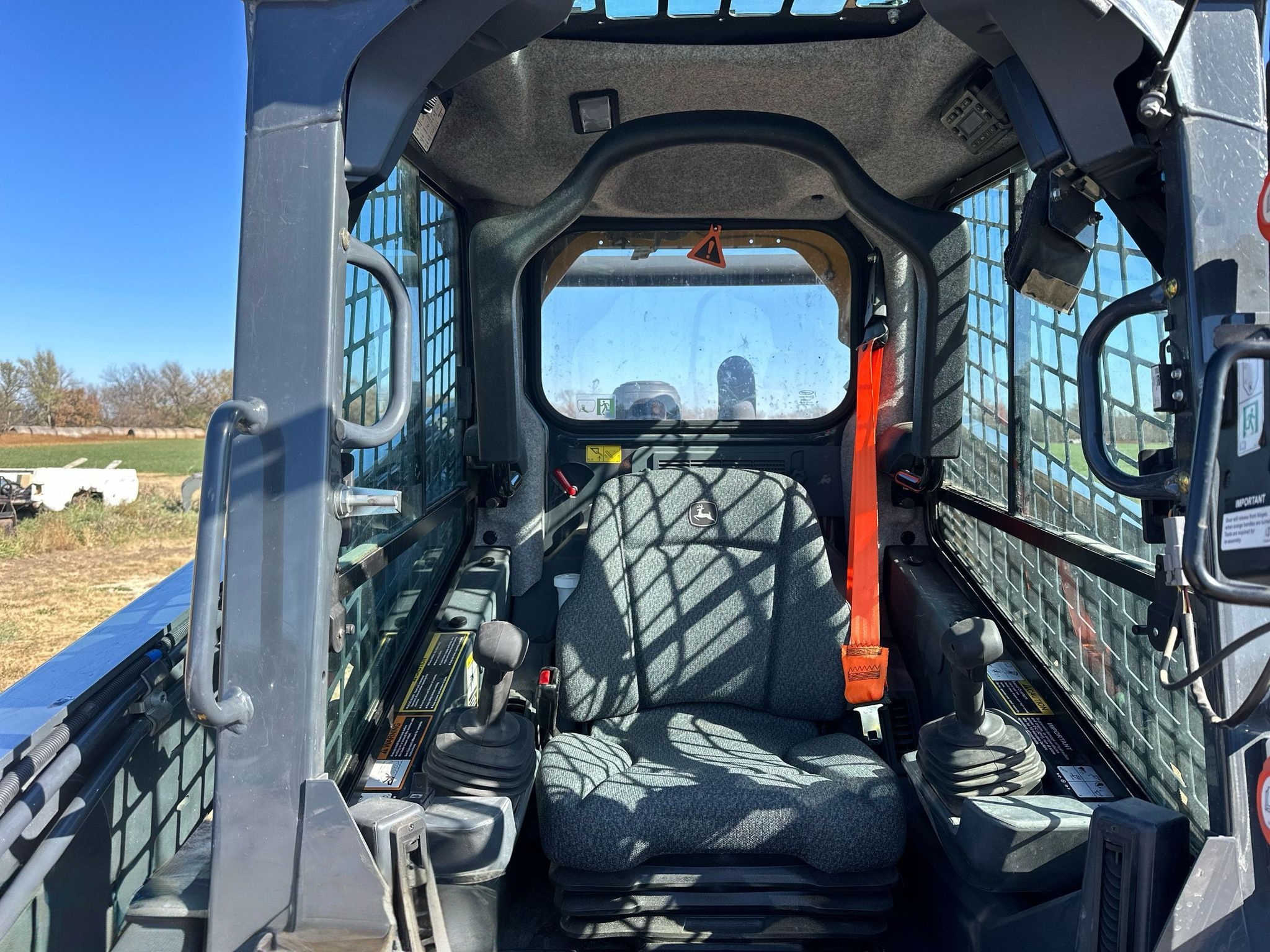 2022 John Deere 330G Skid Steer Loader