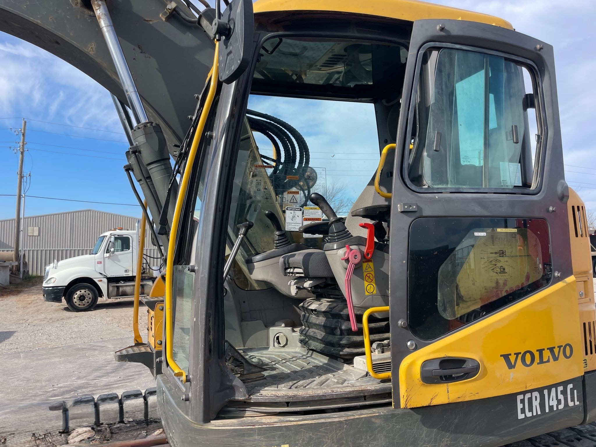 2013 Volvo ECR145CL Excavator