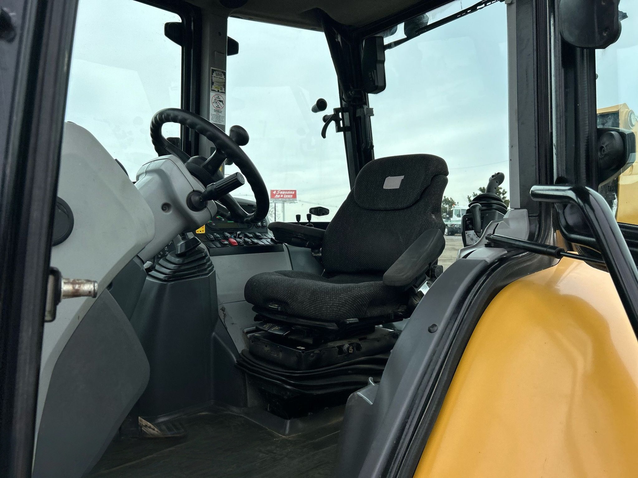 2018 Caterpillar 420F2 Backhoe