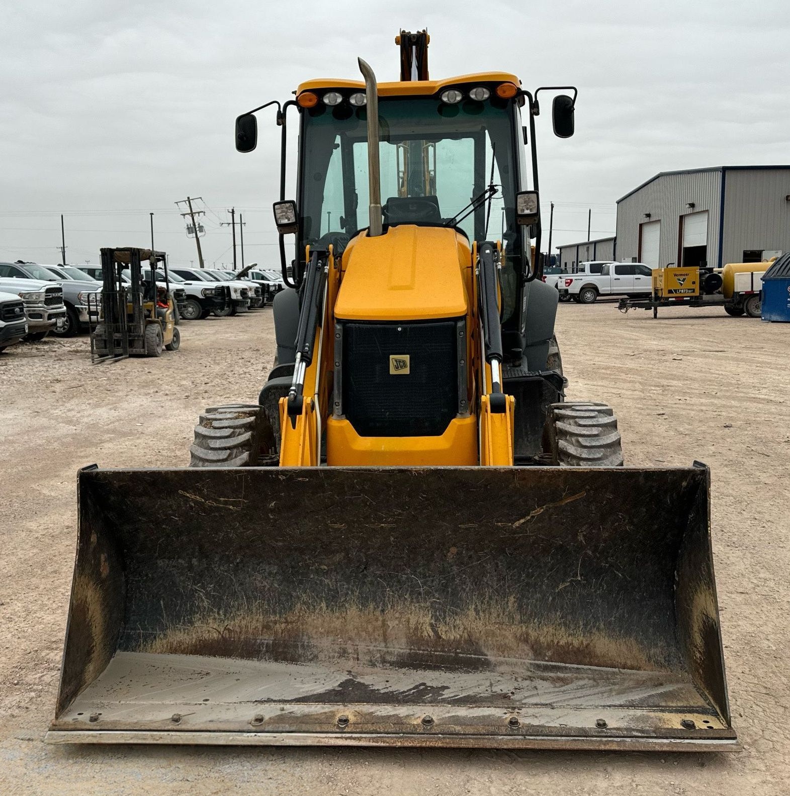 2023 JCB 3CX 15HFCE Backhoe