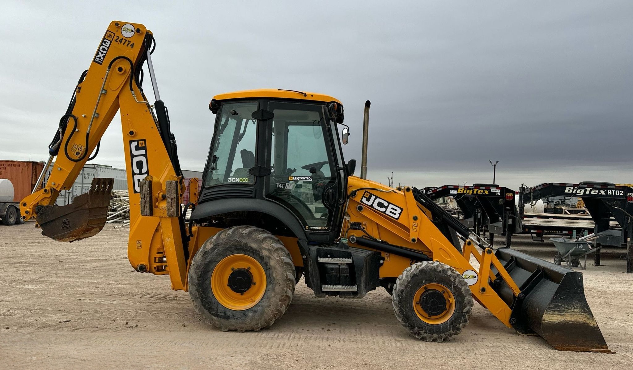 2023 JCB 3CX 15HFCE Backhoe