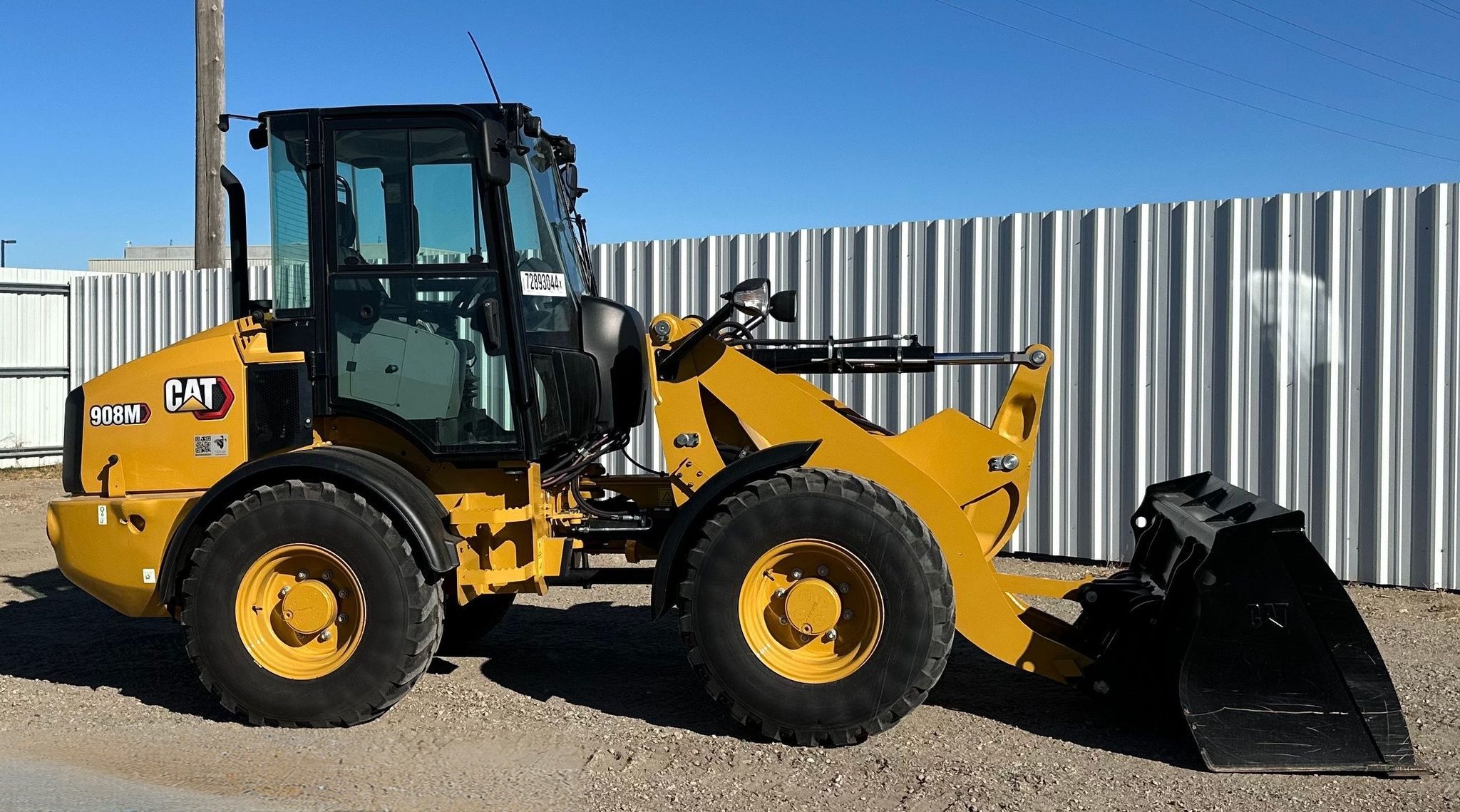 2023 Caterpillar 908M Wheel Loader