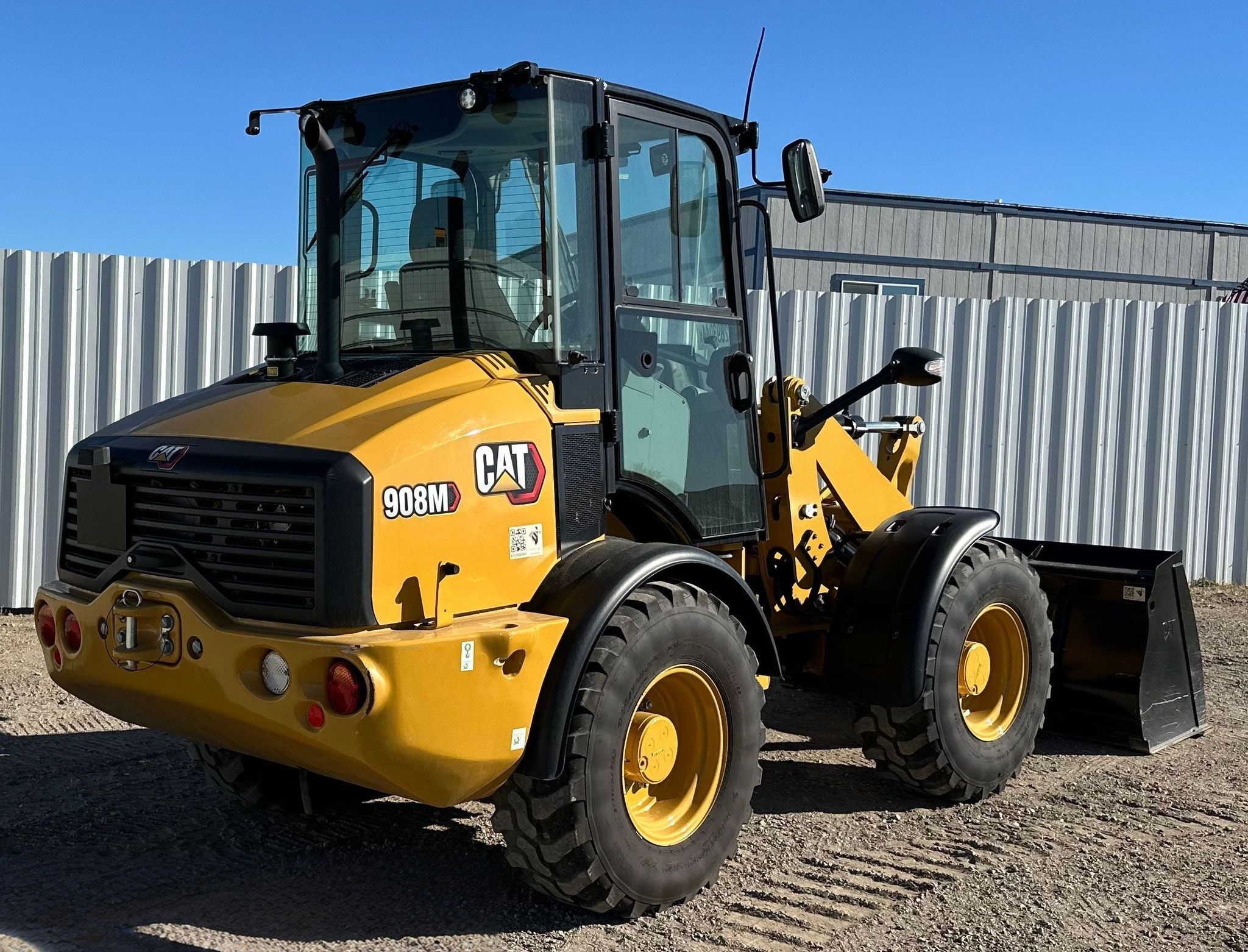 2023 Caterpillar 908M Wheel Loader