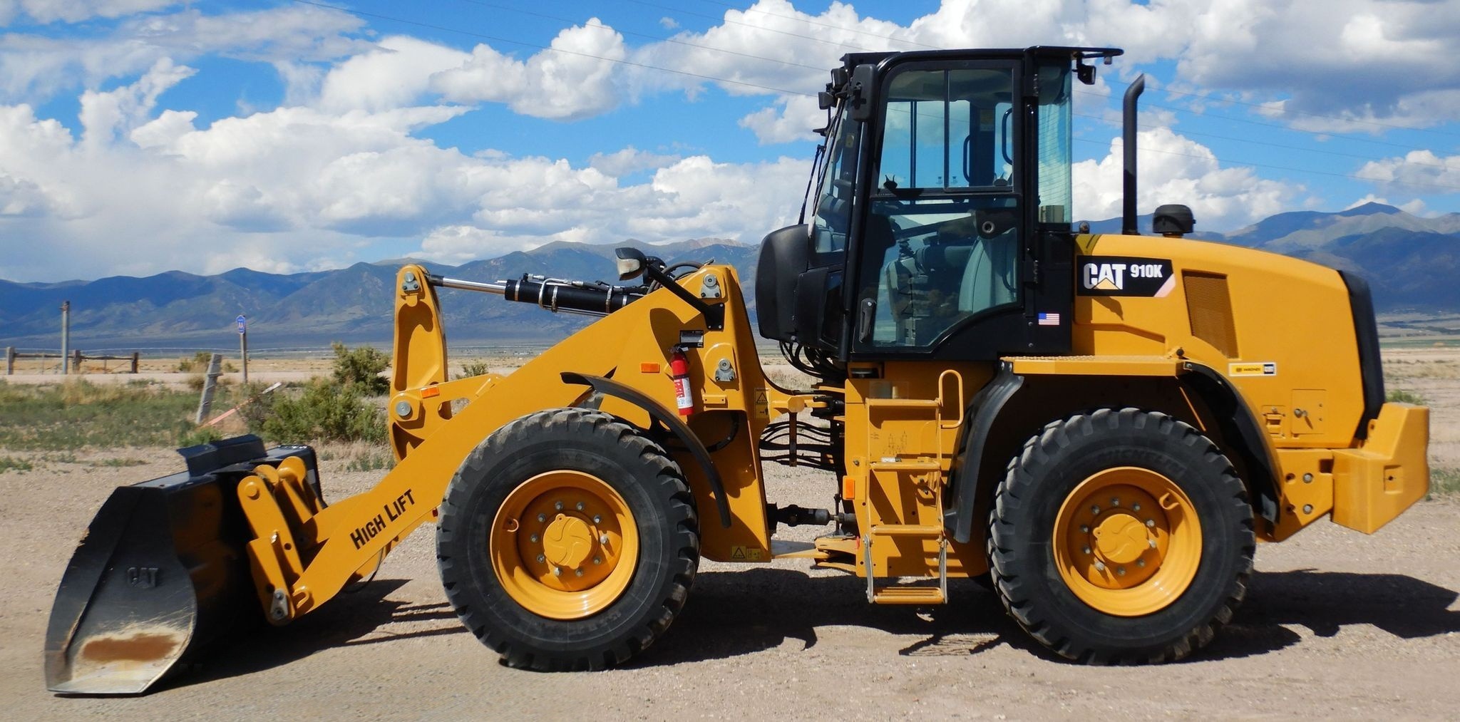 2017 Caterpillar 910K High Lift Wheel Loader