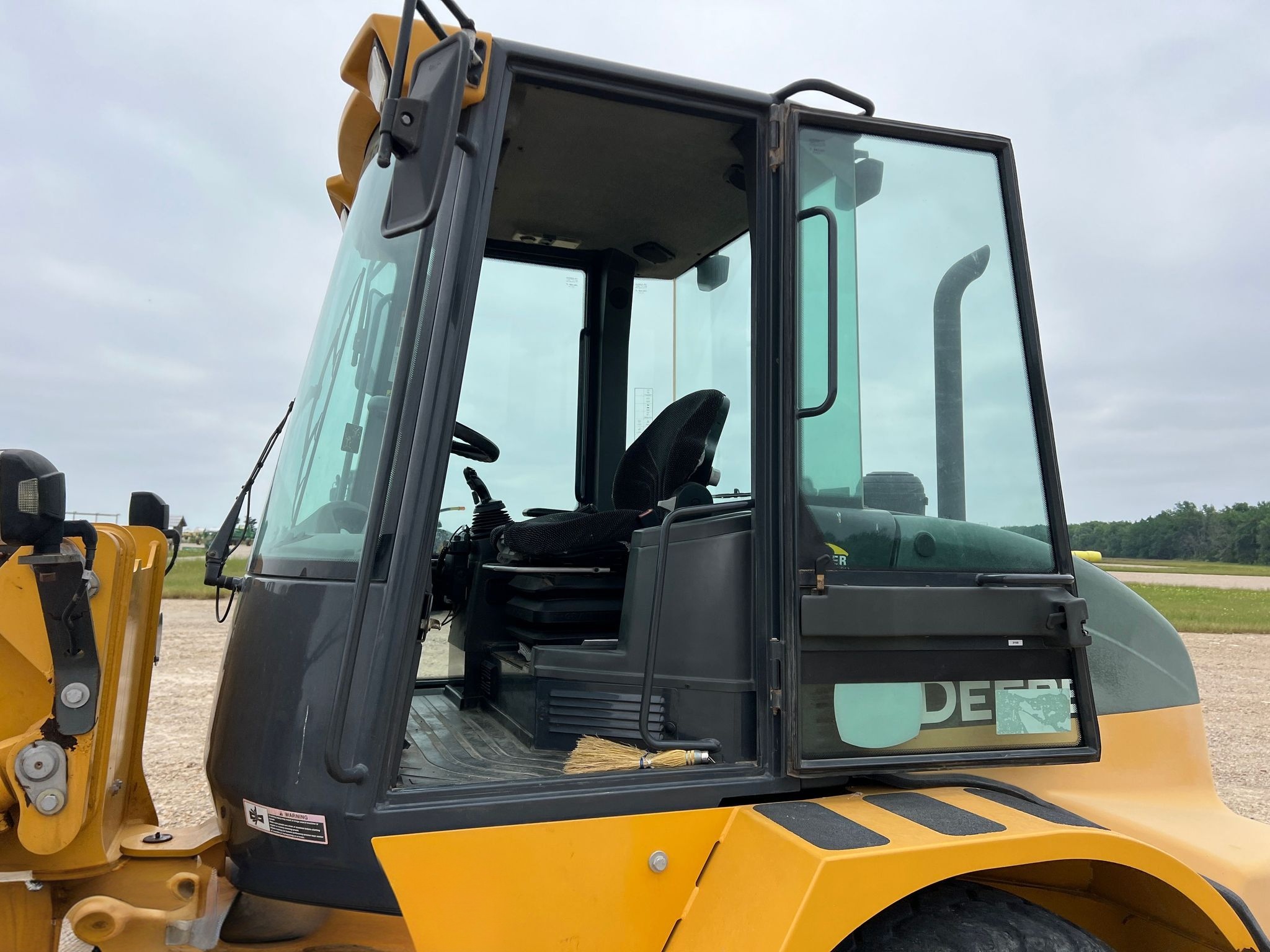2017 John Deere 324K Wheel Loader