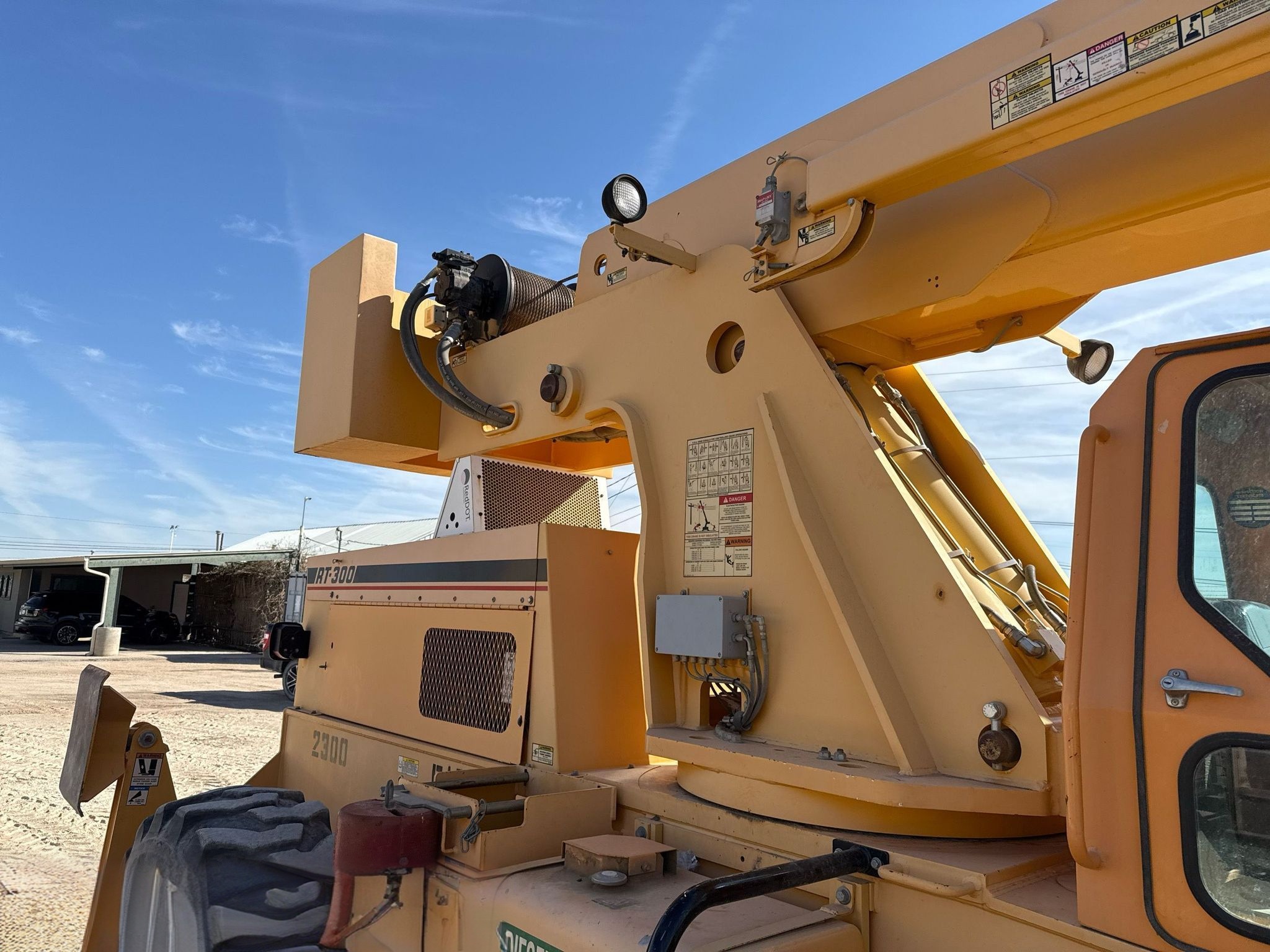 2016 Broderson RT-300-2G Crane