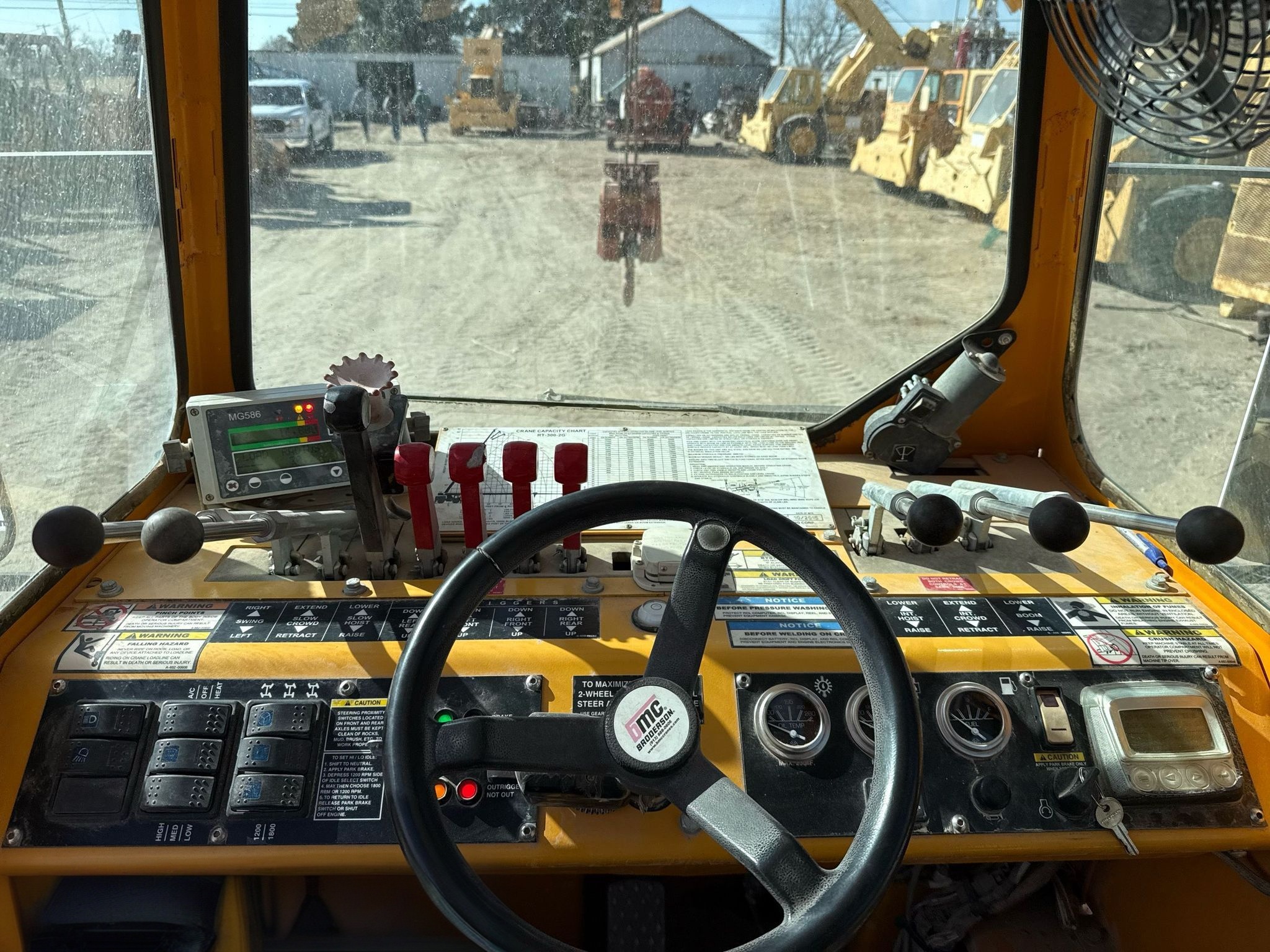 2016 Broderson RT-300-2G Crane