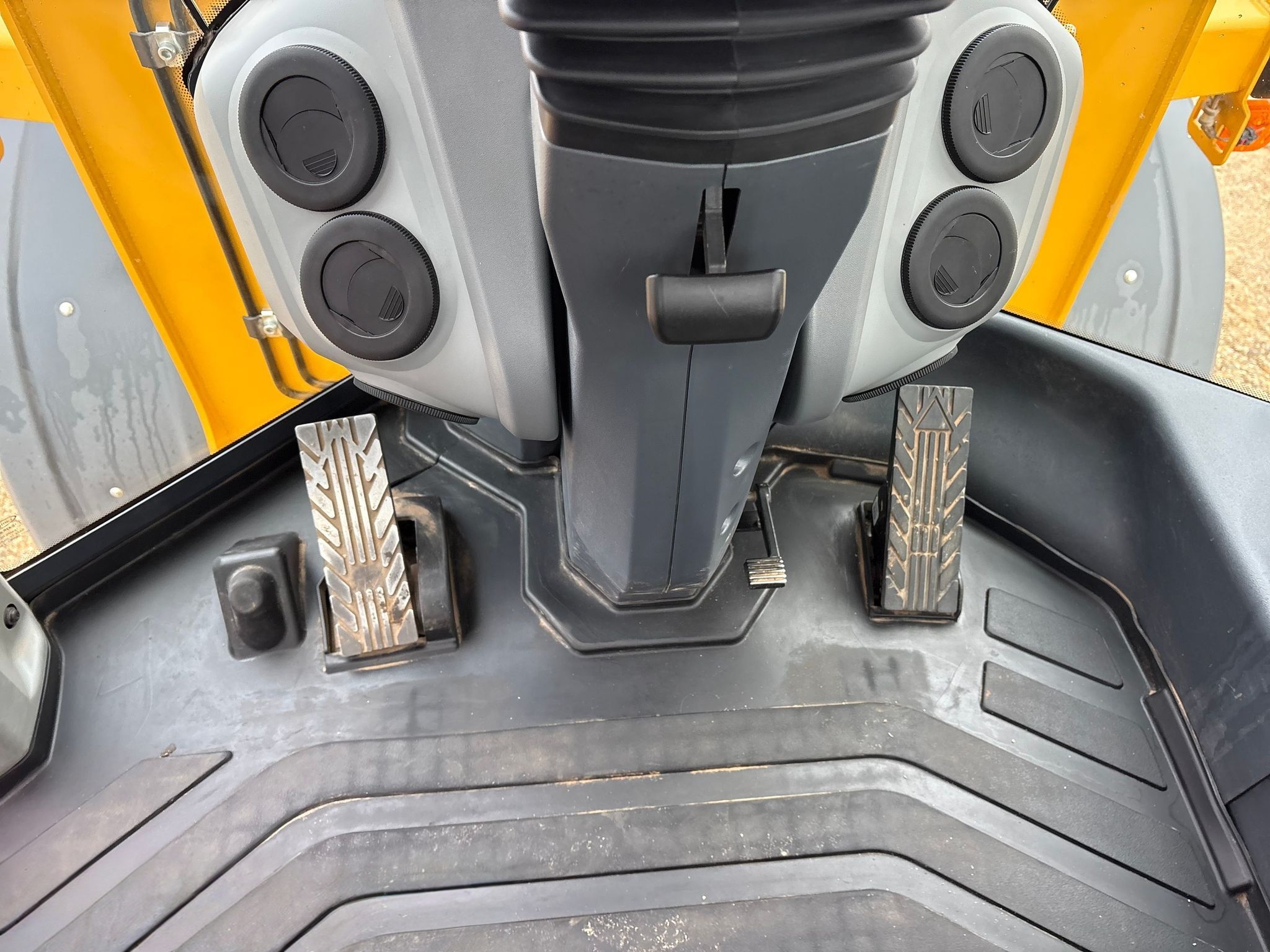 2022 John Deere 524P Wheel Loader