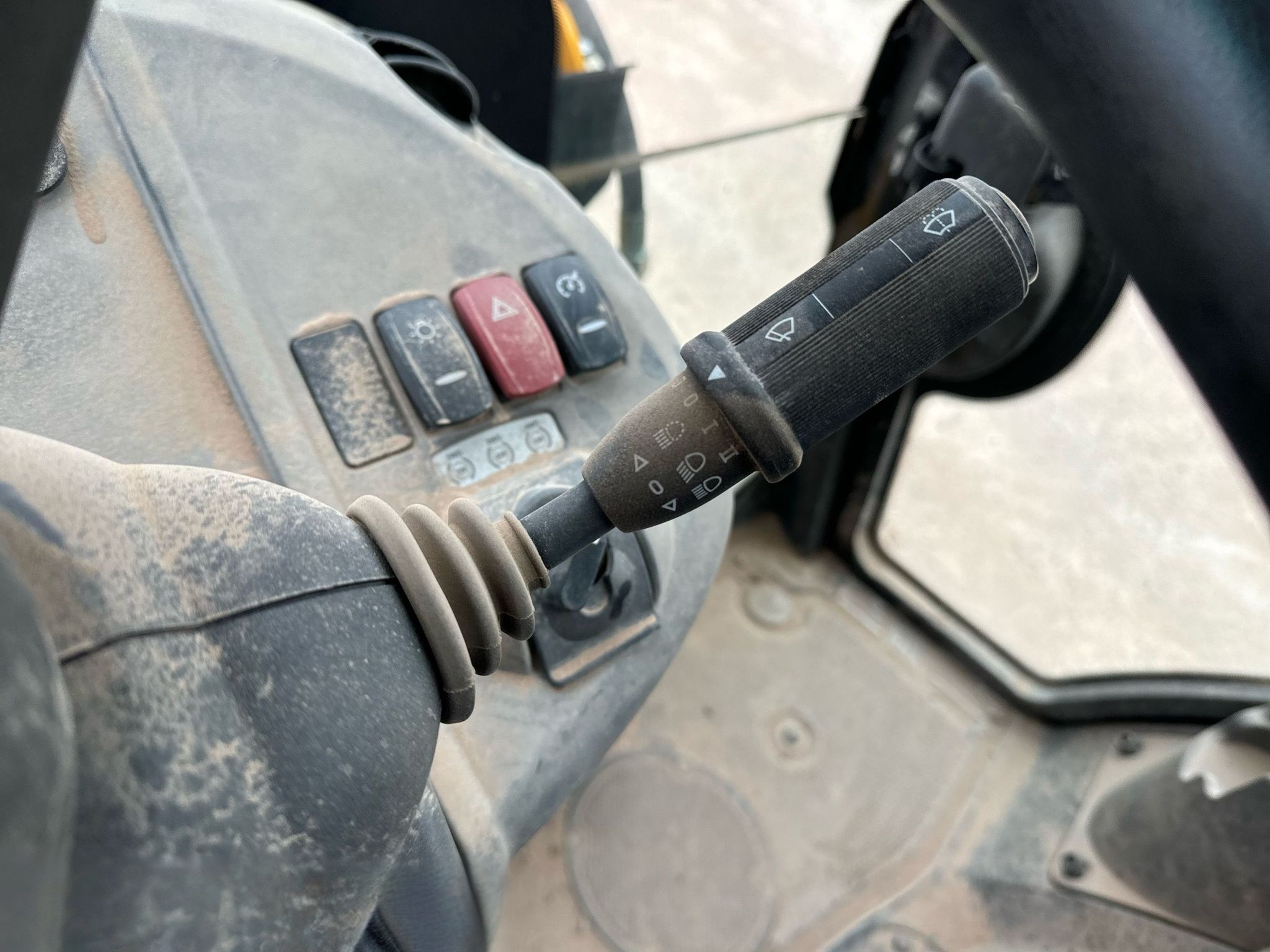 2023 JCB 3CX 15HFCE Backhoe