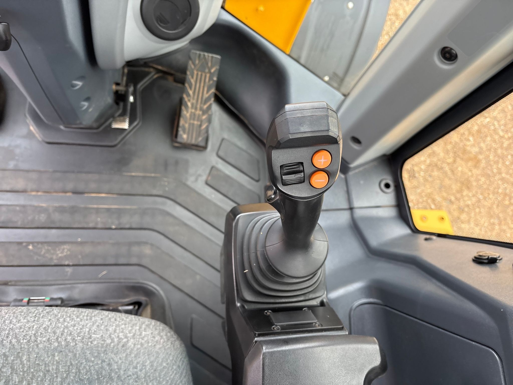 2022 John Deere 524P Wheel Loader