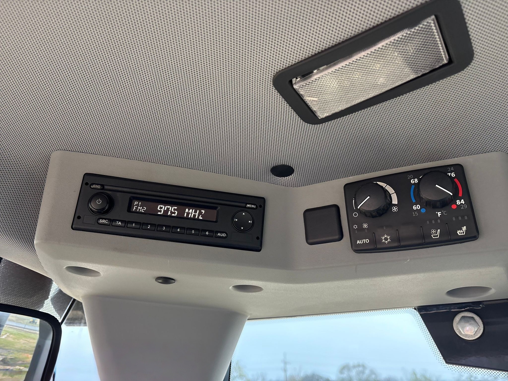 2022 John Deere 524P Wheel Loader