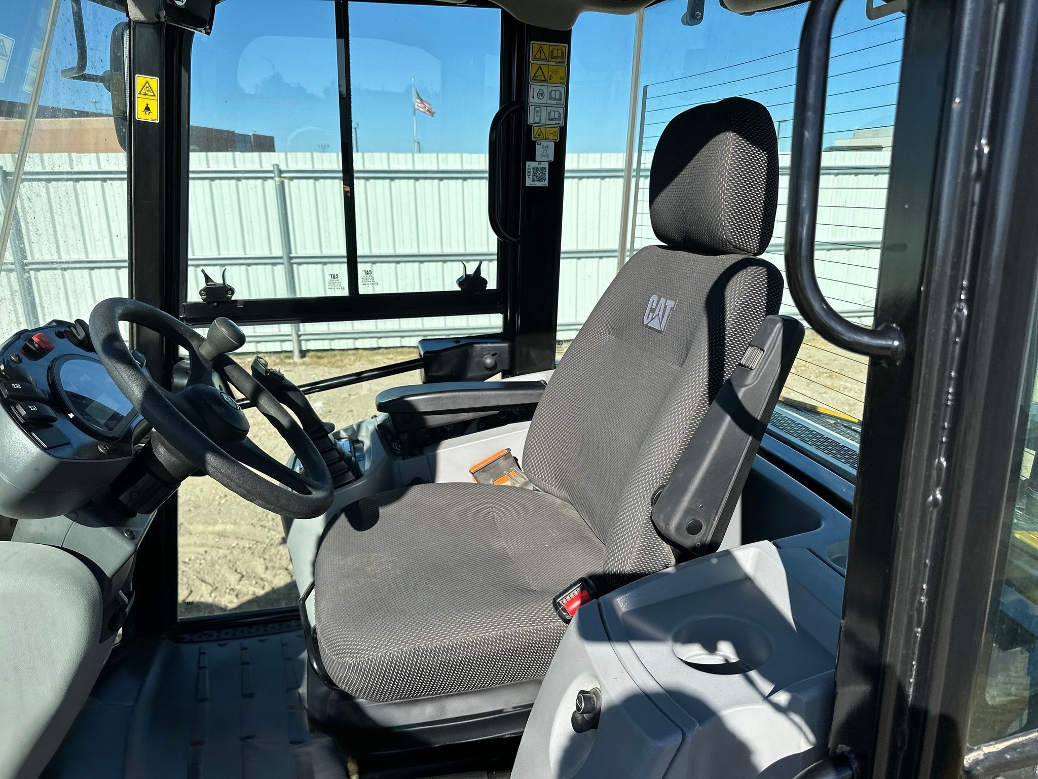 2023 Caterpillar 908M Wheel Loader