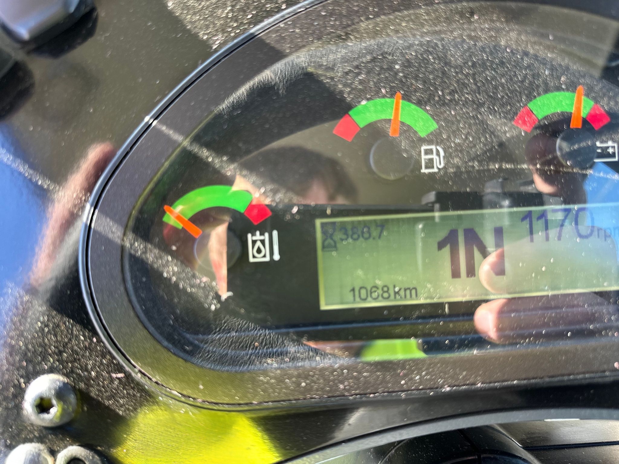 2023 Caterpillar 908M Wheel Loader