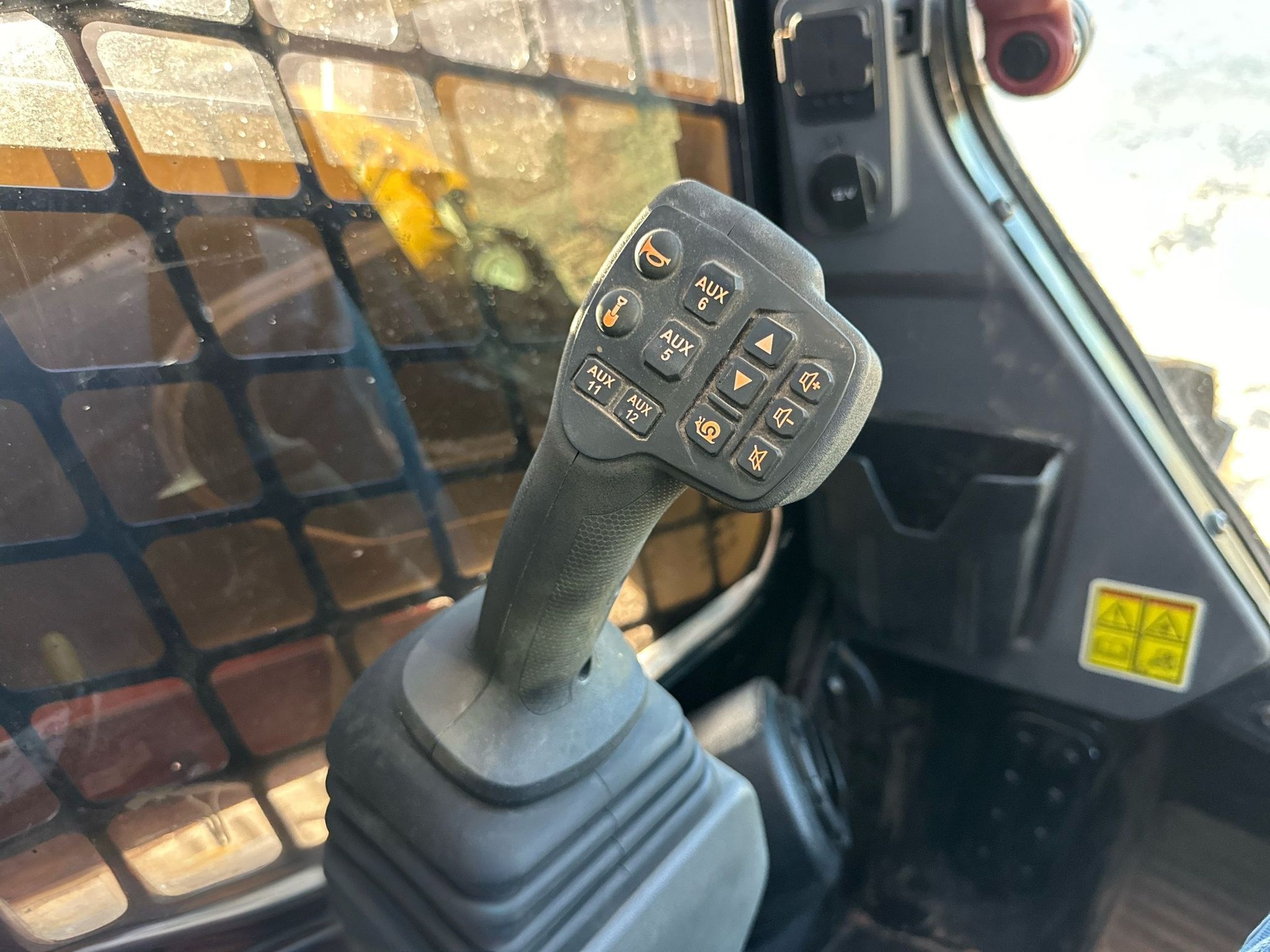 2025 Caterpillar 265 Tracked Skid Steer Loader